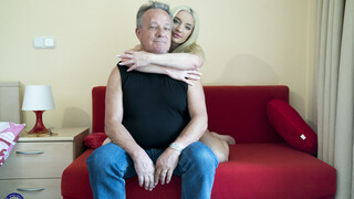 Harry Fucks Angela in Doggystyle - gratis porno op GEEZ.TUBE