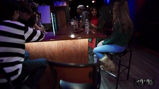 Ass Play at Up North Dive - gratis porno op GEEZ.TUBE
