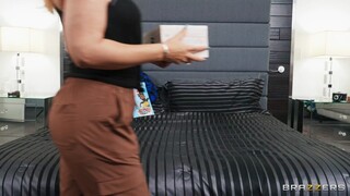 Savannah Bond's Roll Play - phim khiêu dâm miễn phí trên GEEZ.TUBE