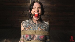 Shaved, Tied, and Taken: Krysta Kaos - free porn on GEEZ.TUBE