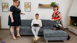 Ivana and Tess Join My Stepmom for a Threesome - porn gratis di GEEZ.TUBE