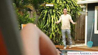 ดู Sasha Pearl Sunbathes in Bikini, Gets Filled by Boyfriend's Kid บน GEEZ.TUBE - วิดีโอที่ดีที่สุด