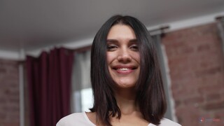 Schoolgirl Leo Ahsoka Ganged and Facialed - porno gratuito su GEEZ.TUBE