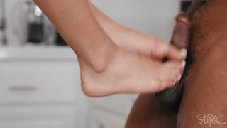 Hatler Gurius's Interracial Encounter - GEEZ.TUBE에서 무료 포르노