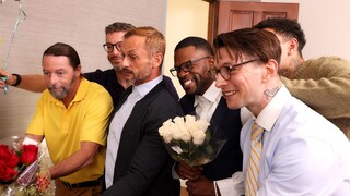 Interracial Gangbang - Shaved Pussy & Big Tits in Action - pornografie gratuită pe GEEZ.TUBE