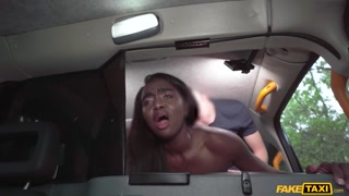 Big Natural Tits in the Open - free porn on GEEZ.TUBE