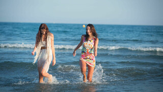 Watch Naked in the Sun on GEEZ.TUBE - the best videos
