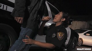 Cop Fucks Brunette & Asian Babe in Wild Anal Play - gratis porno op GEEZ.TUBE