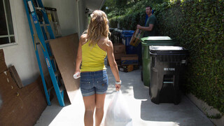 Nicole Aniston's Bubble Butt Bounces on Neighbor's Cock - darmowe porno na GEEZ.TUBE