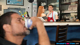 Deepthroat in the Café with Redhead Harper Red - porno gratuit sur GEEZ.TUBE
