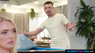 Watch Juliette Mint gets her tight body wrecked by huge cock on GEEZ.TUBE - the best videos