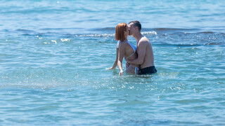 Guarda Beach Sex with Trimmed Pussy su GEEZ.TUBE - i migliori video